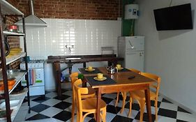 Departamento Amoblado con Cochera